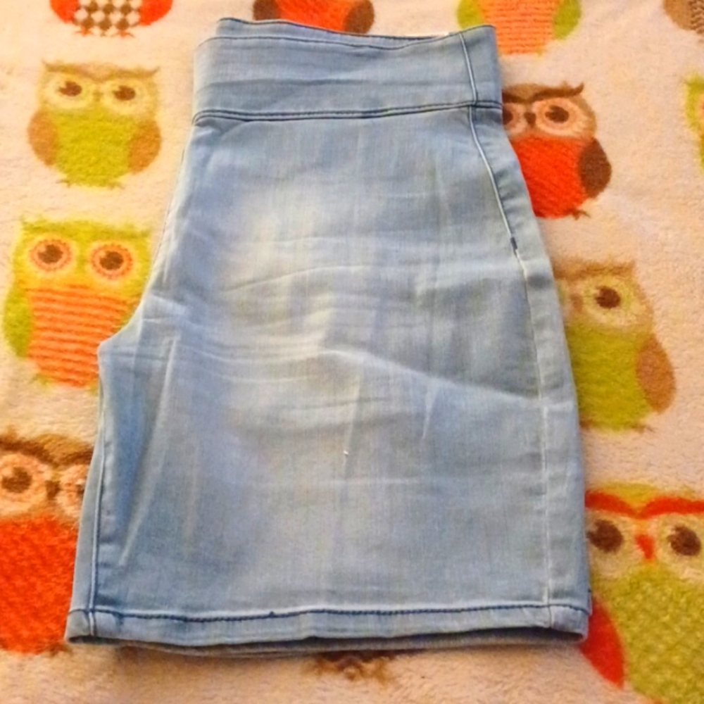 Almost Famous denim shorts